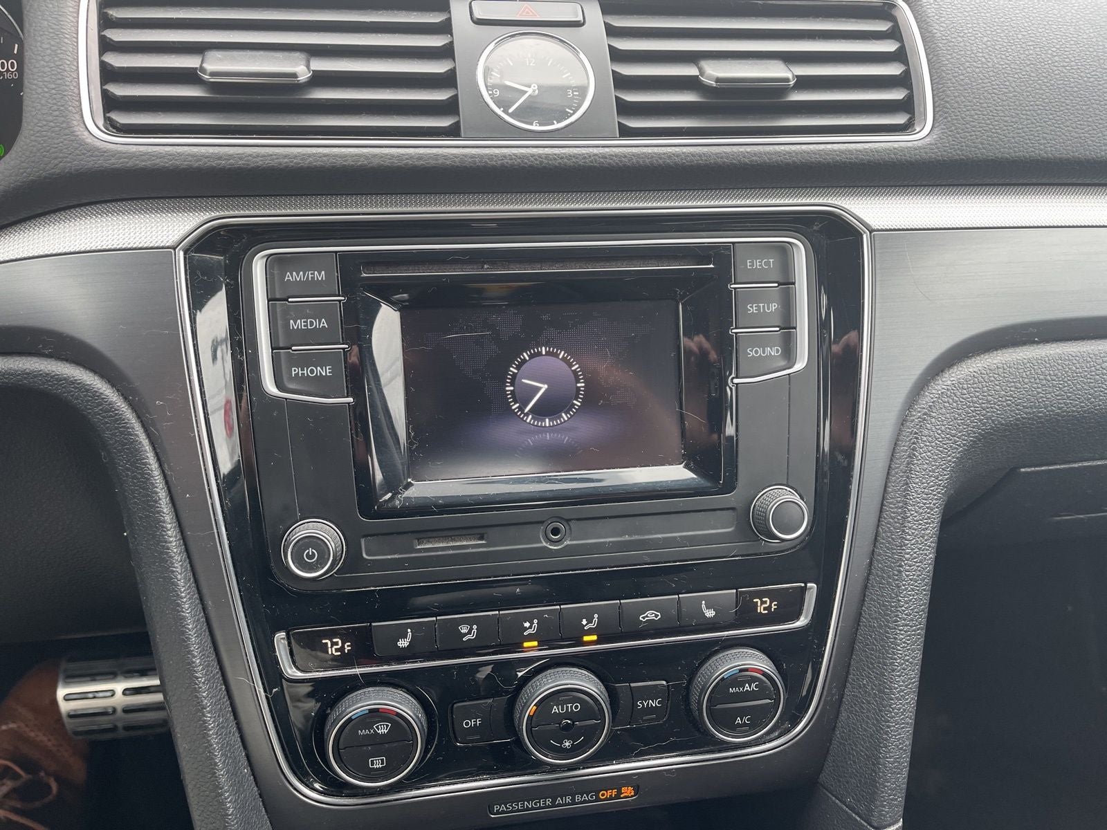 2016 Volkswagen Passat 1.8T R-Line