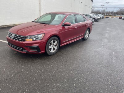 2016 Volkswagen Passat 1.8T R-Line