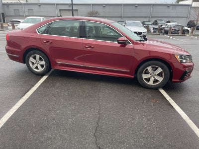 2016 Volkswagen Passat 1.8T R-Line