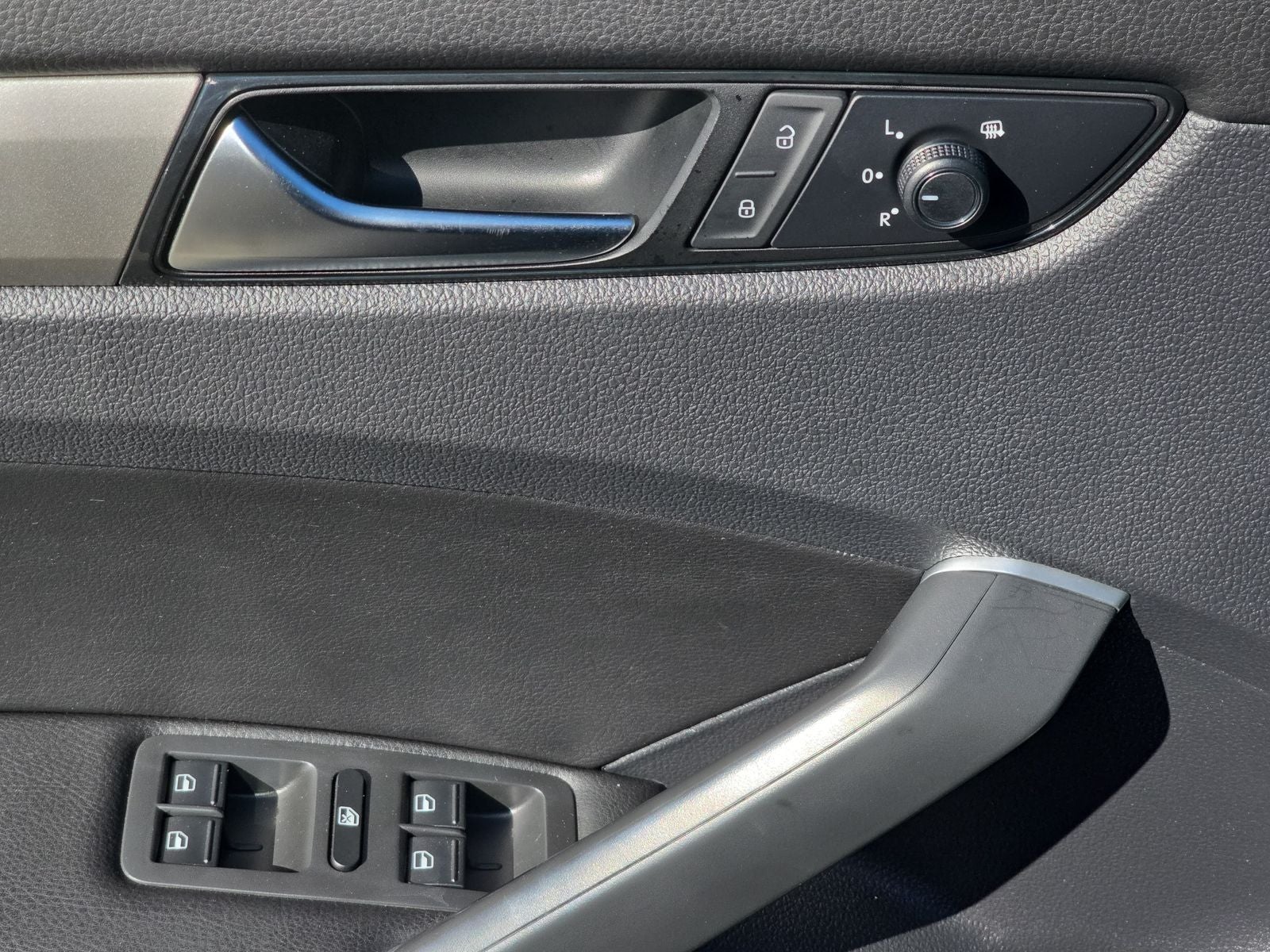 2021 Volkswagen Passat 2.0T SE