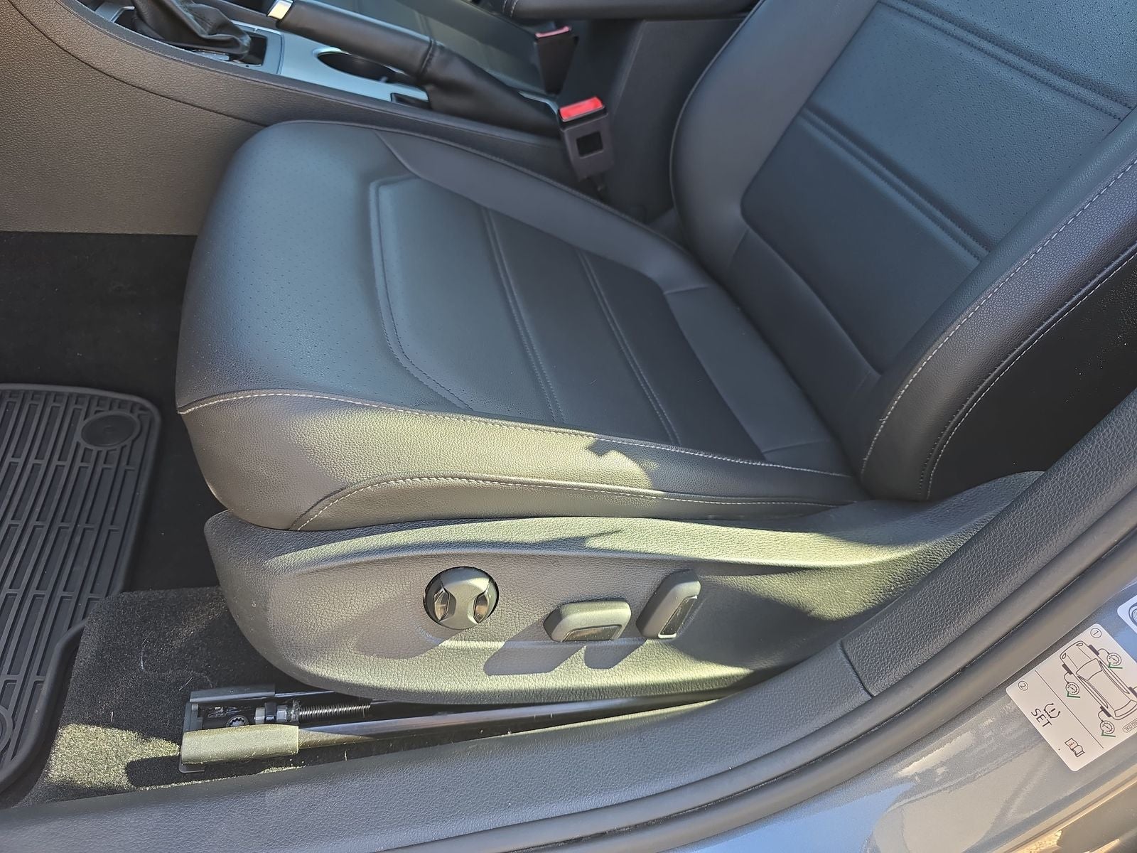 2021 Volkswagen Passat 2.0T SE