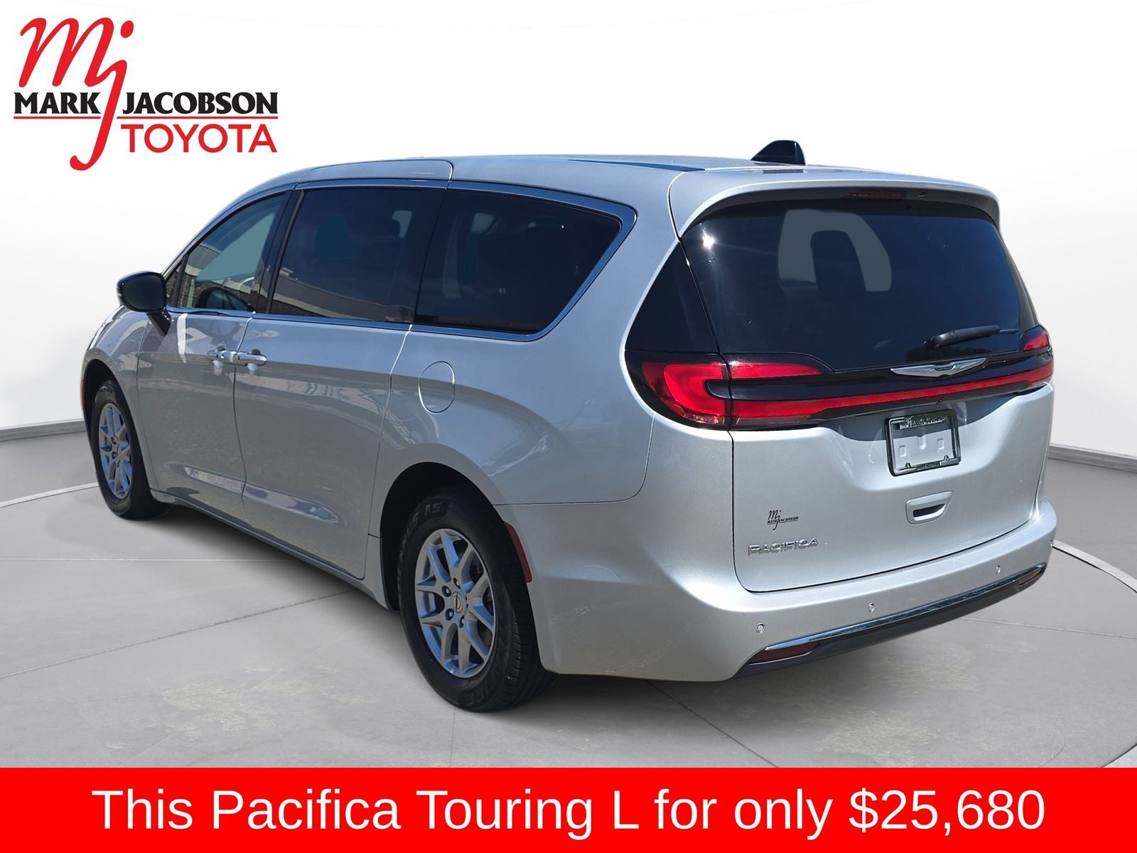 2024 Chrysler Pacifica Touring L