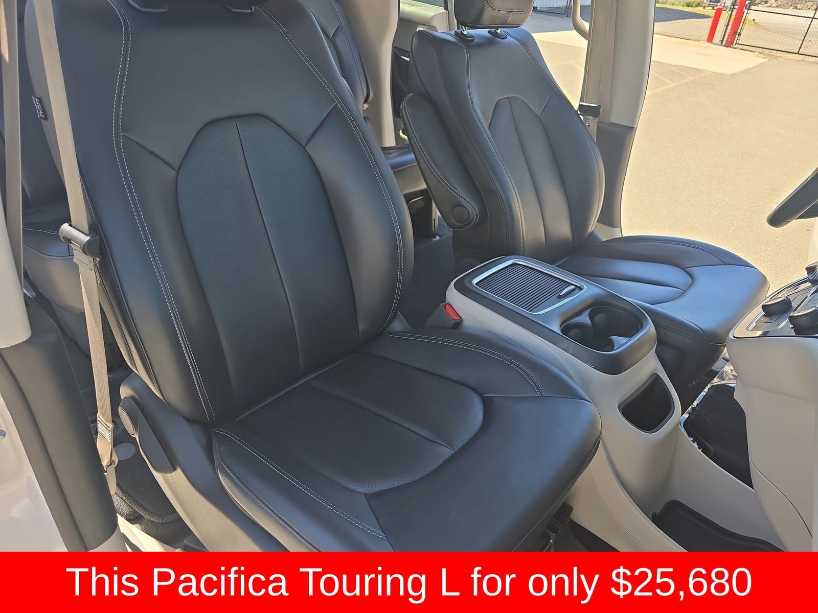 2024 Chrysler Pacifica Touring L