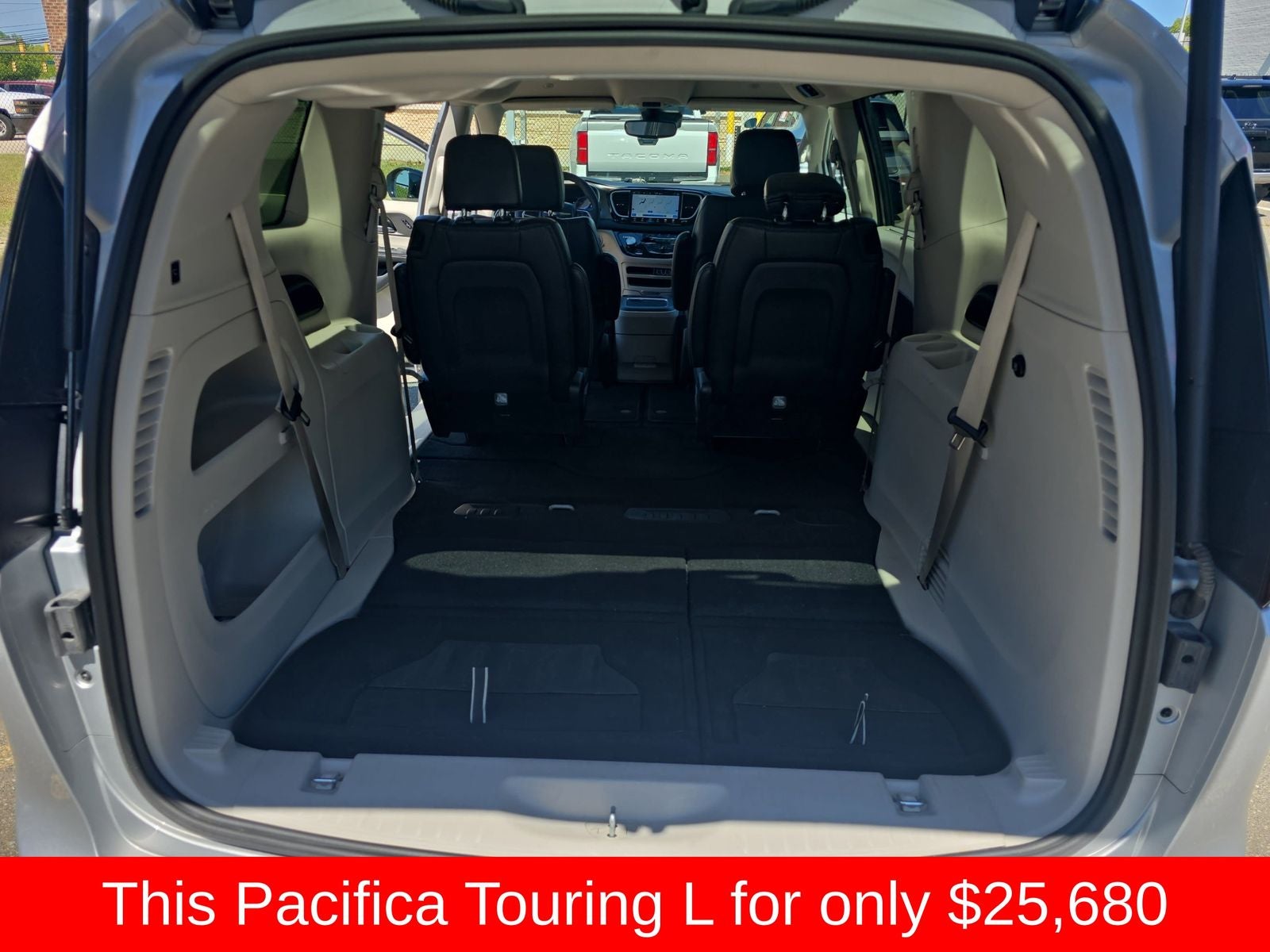 2024 Chrysler Pacifica Touring L