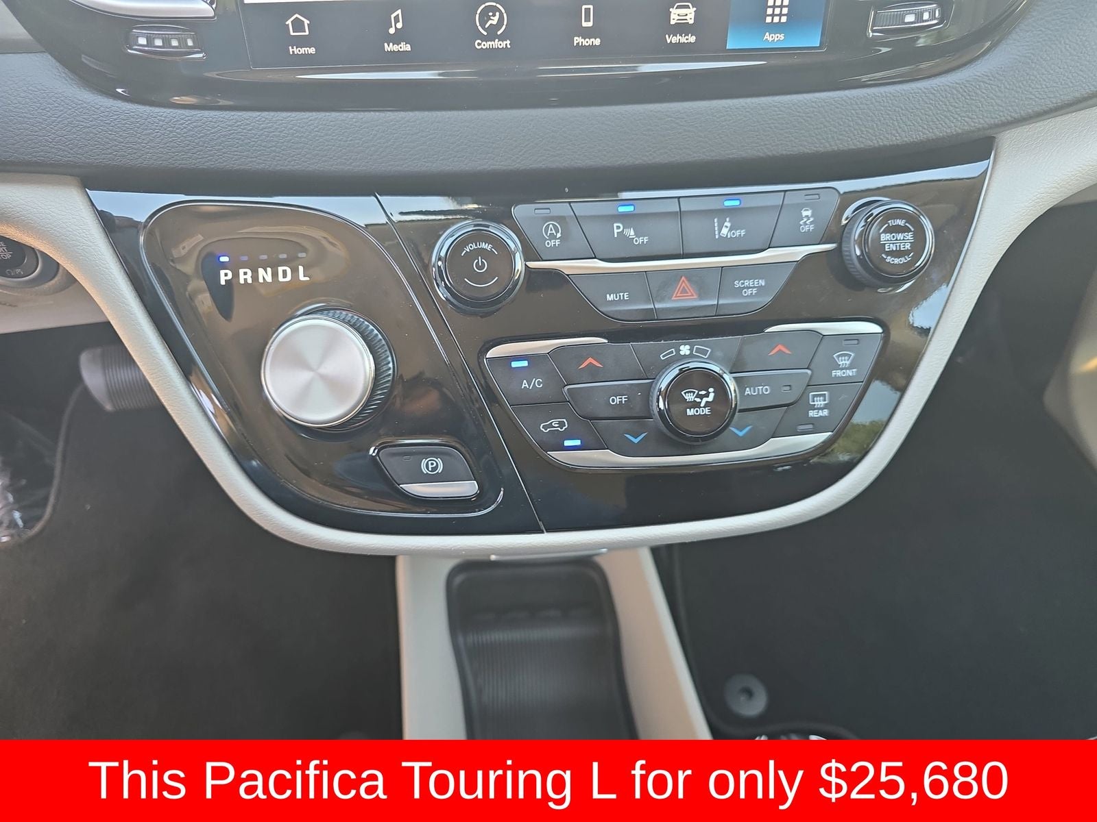 2024 Chrysler Pacifica Touring L