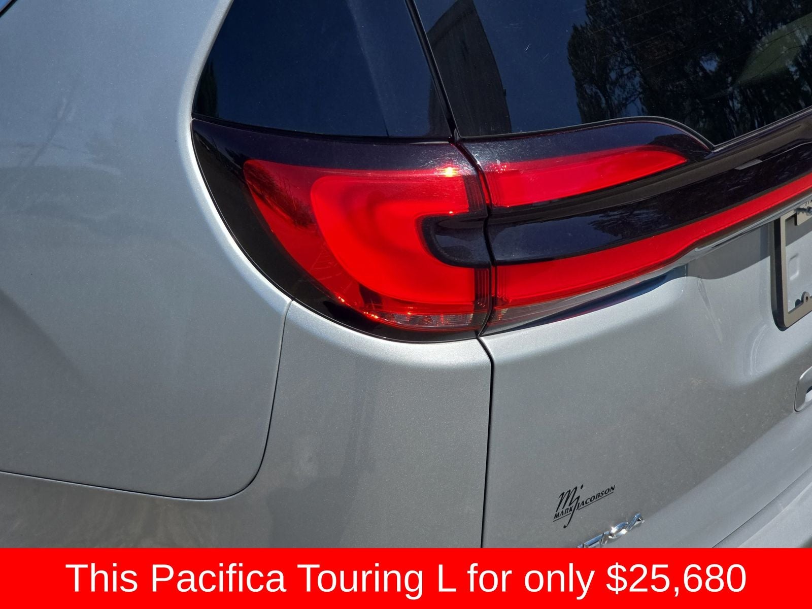 2024 Chrysler Pacifica Touring L