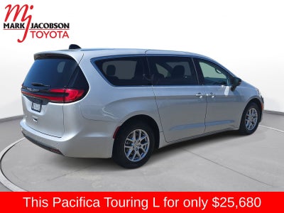 2024 Chrysler Pacifica Touring L