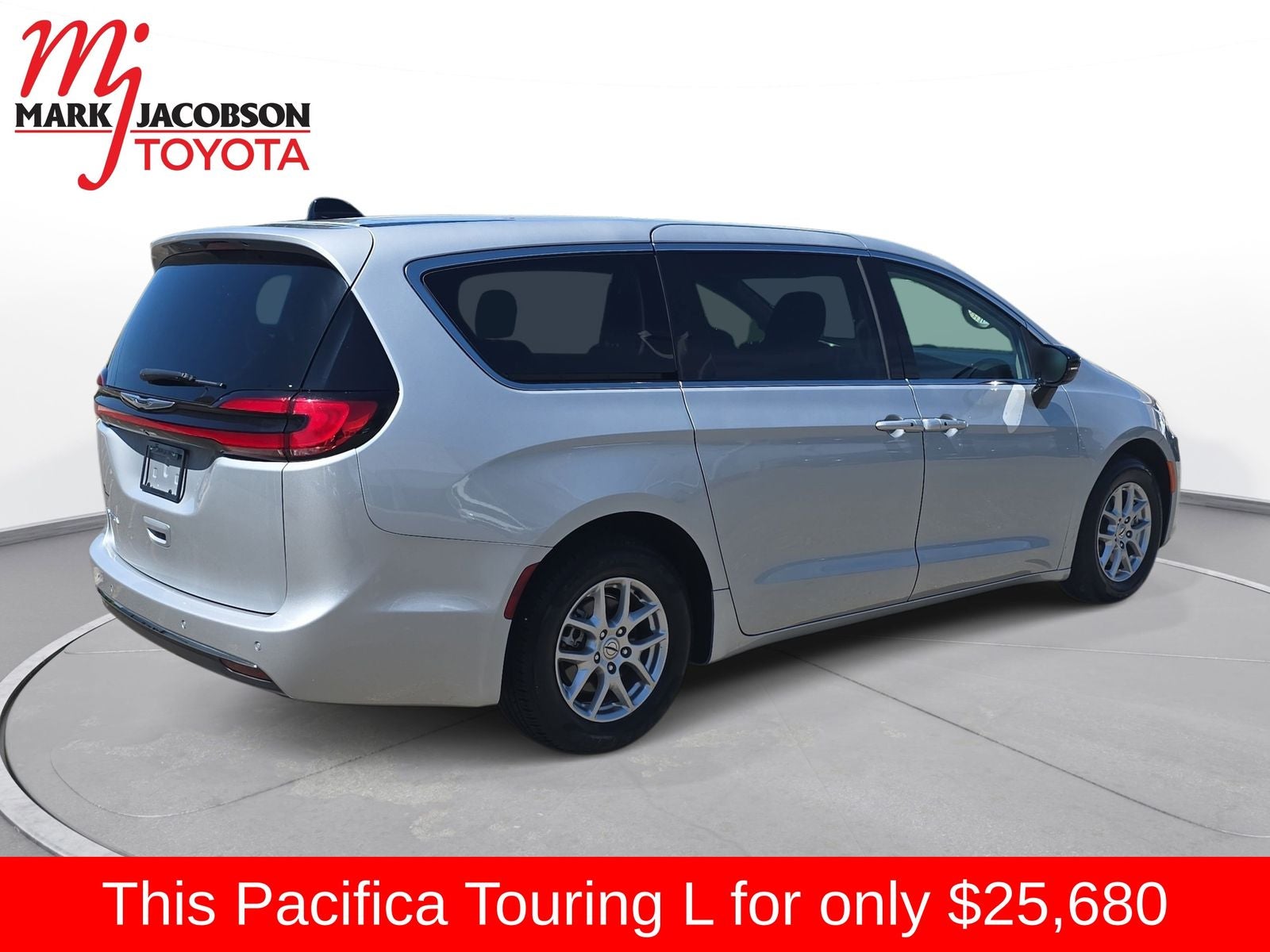2024 Chrysler Pacifica Touring L