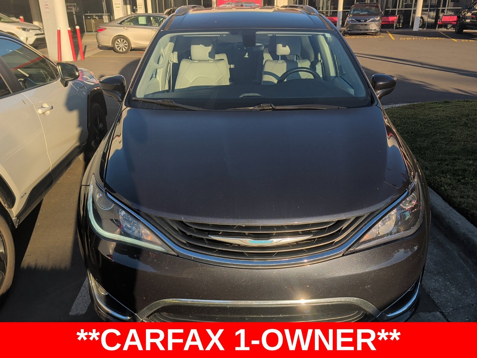 2019 Chrysler Pacifica Hybrid Touring L