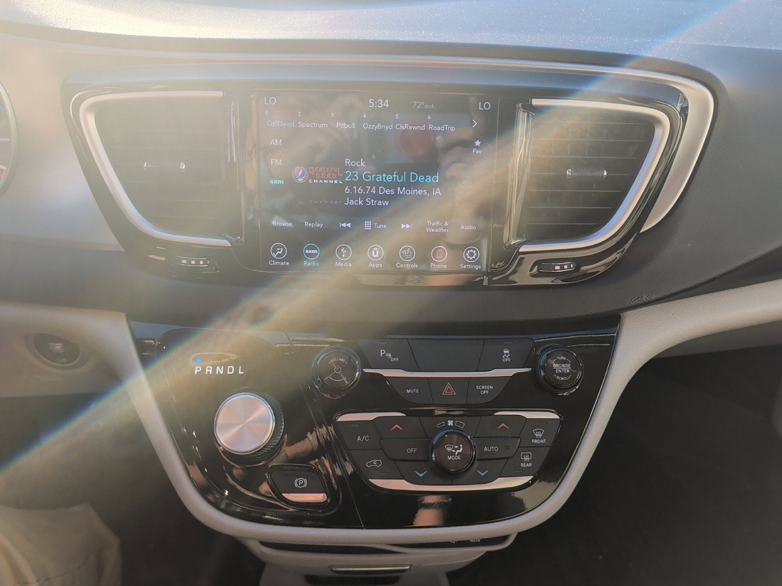 2019 Chrysler Pacifica Hybrid Touring L