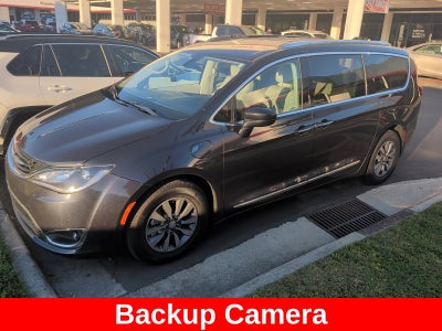 2019 Chrysler Pacifica Hybrid Touring L