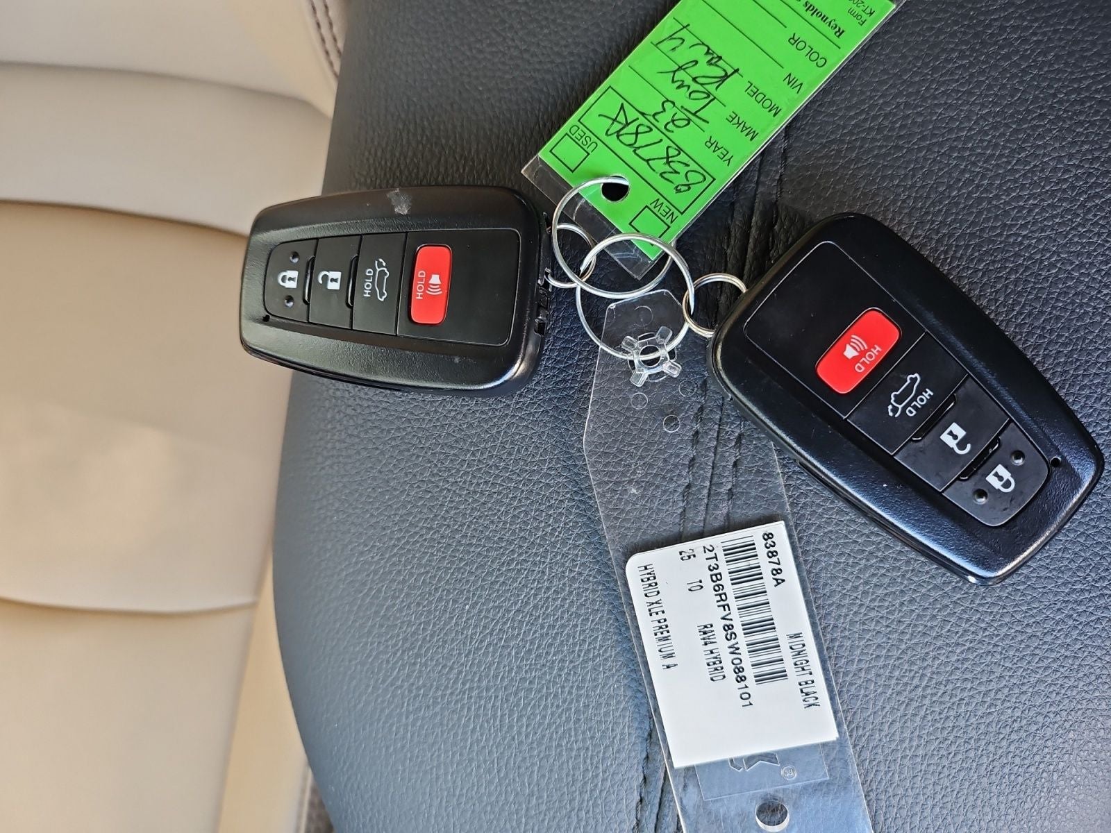 2025 Toyota RAV4 Hybrid XLE Premium