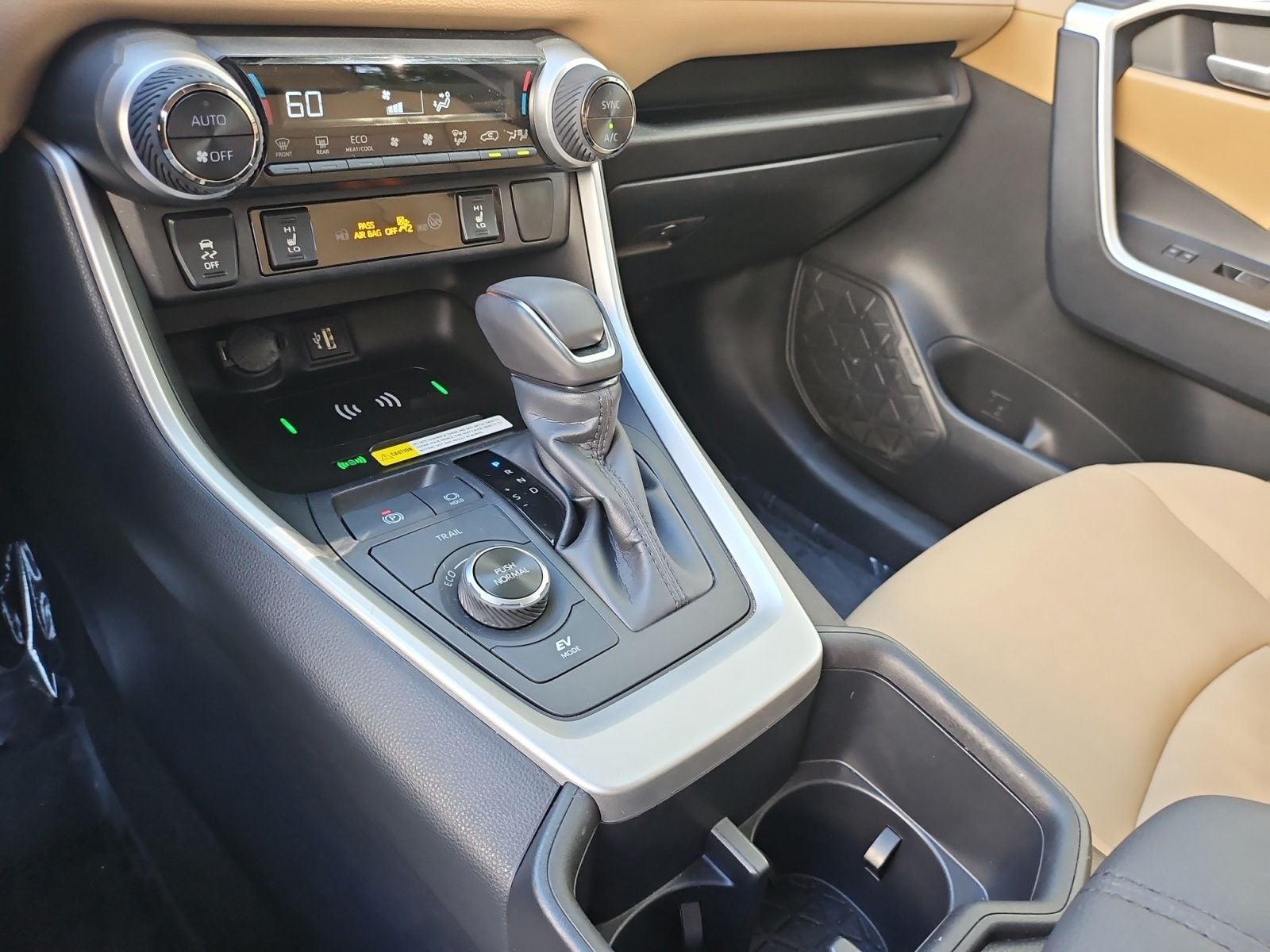 2025 Toyota RAV4 Hybrid XLE Premium