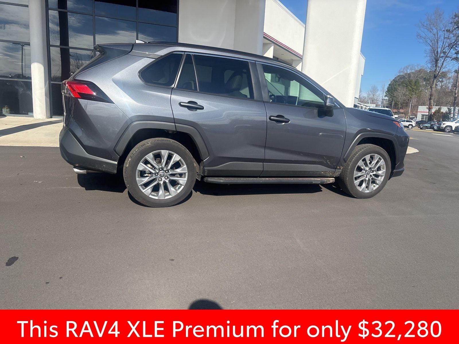 2023 Toyota RAV4 XLE Premium