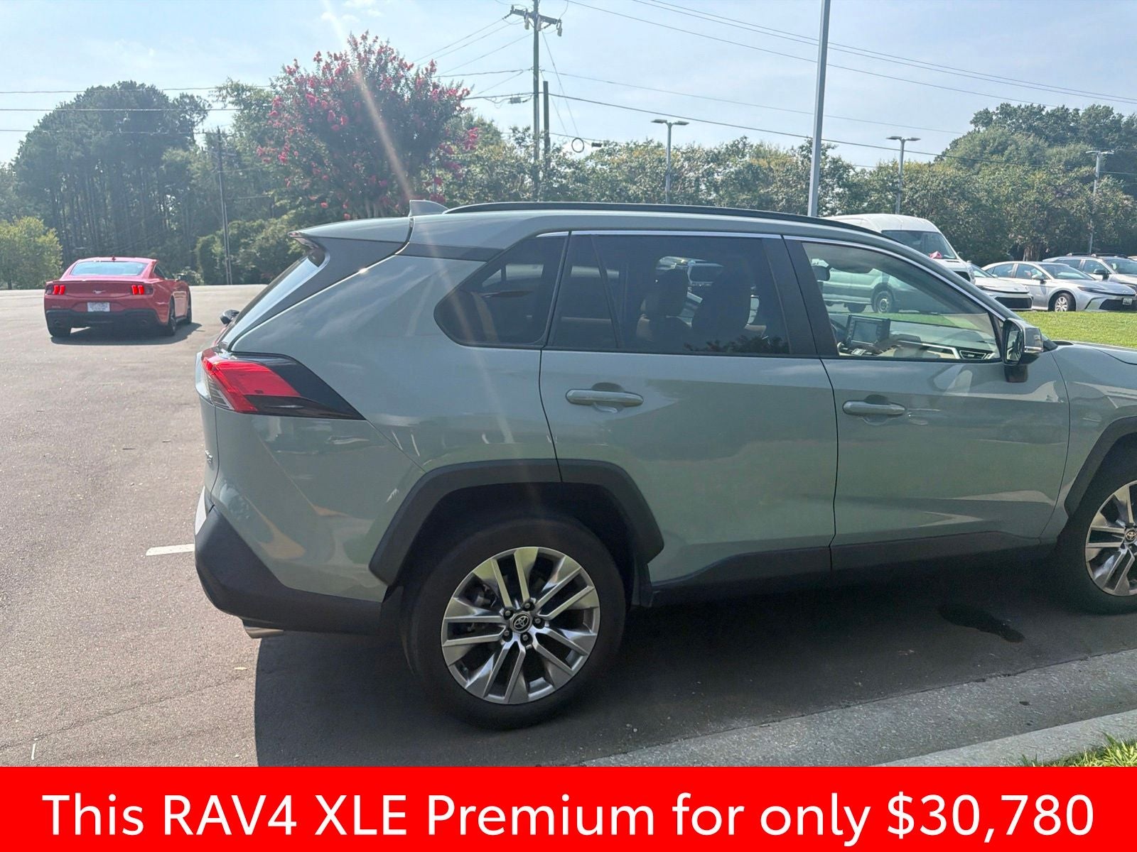 2022 Toyota RAV4 XLE Premium