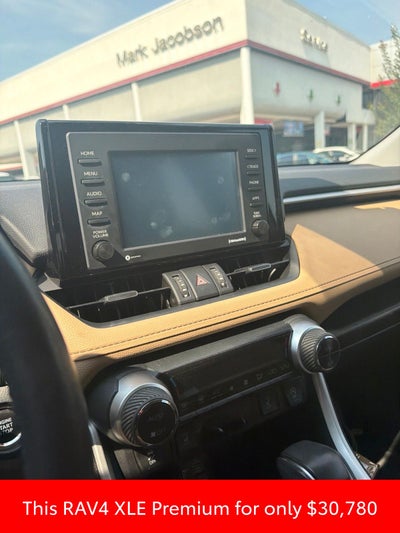 2022 Toyota RAV4 XLE Premium