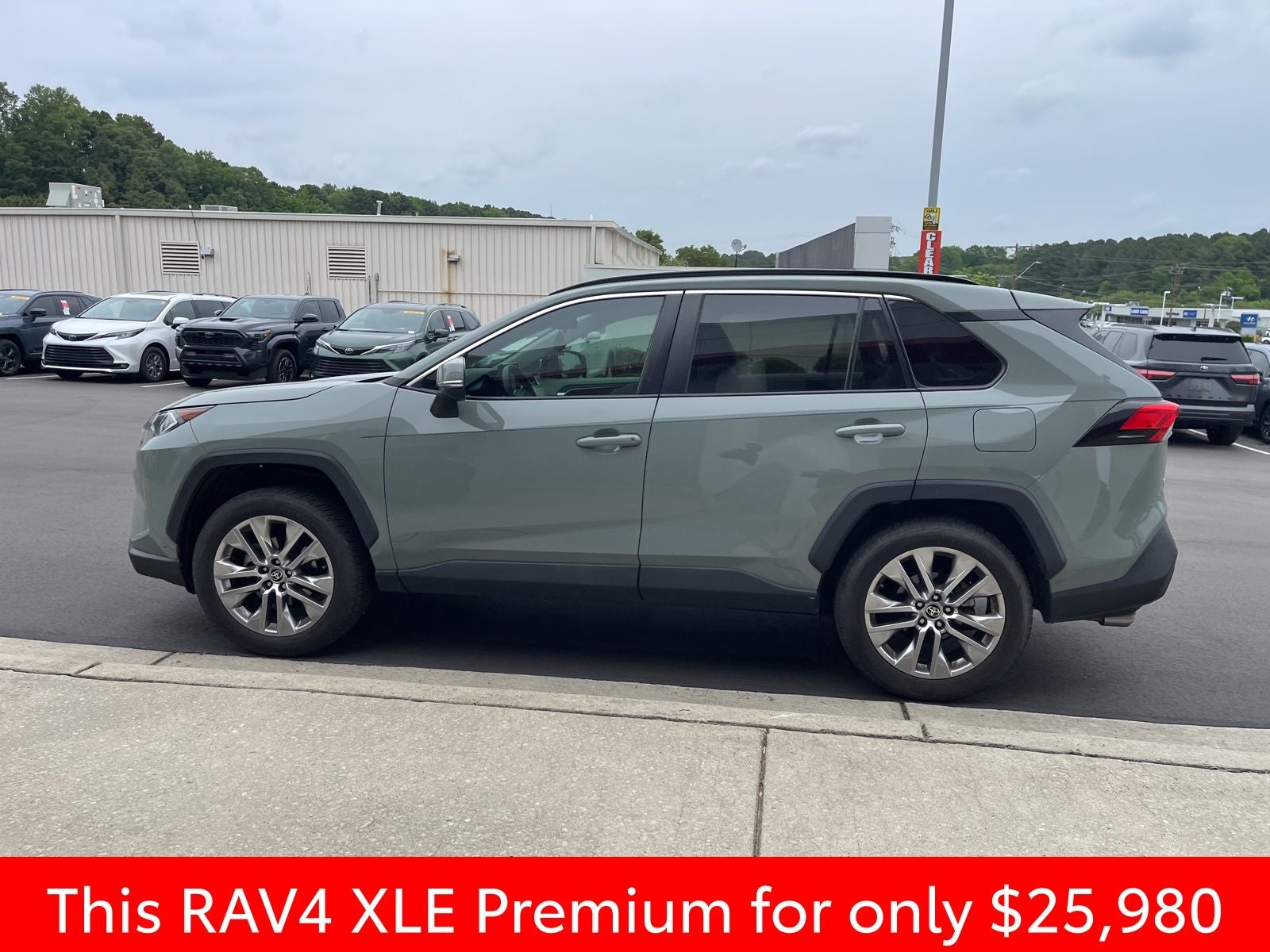 2021 Toyota RAV4 XLE Premium