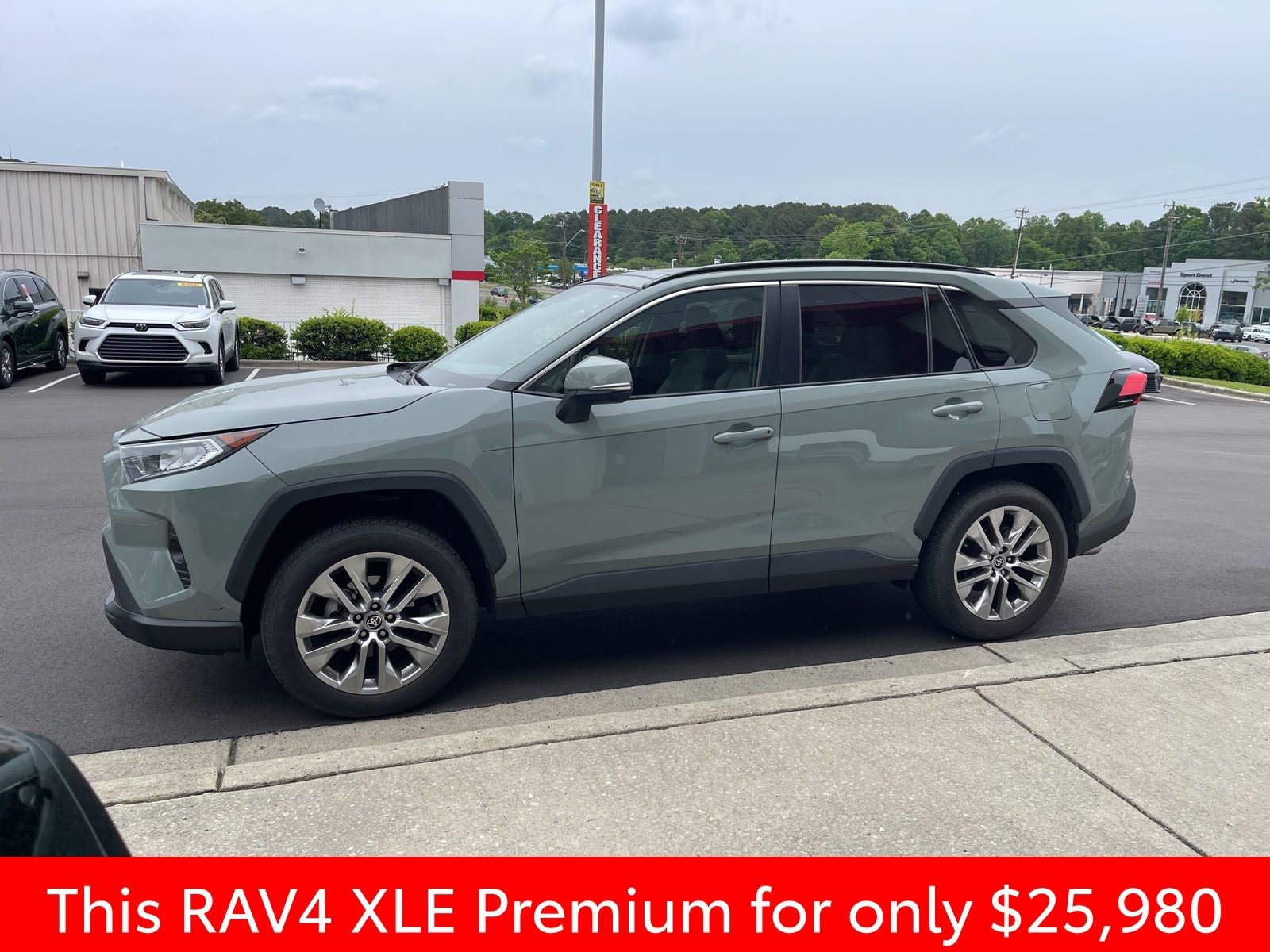 2021 Toyota RAV4 XLE Premium
