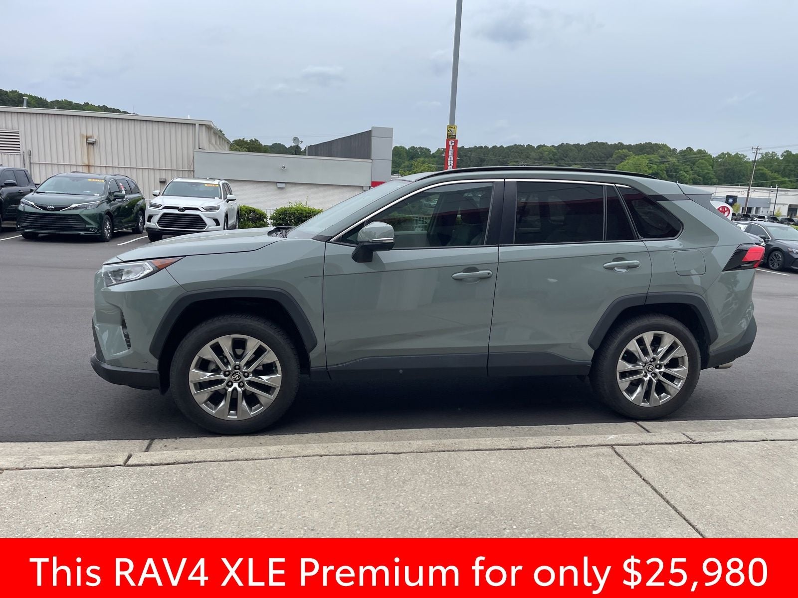 2021 Toyota RAV4 XLE Premium