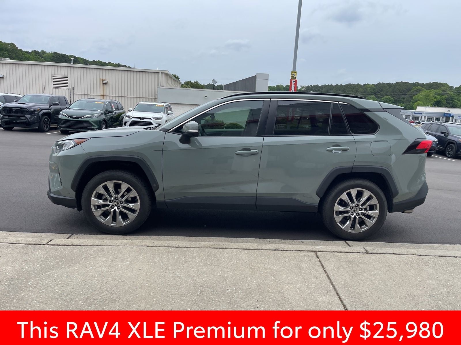 2021 Toyota RAV4 XLE Premium