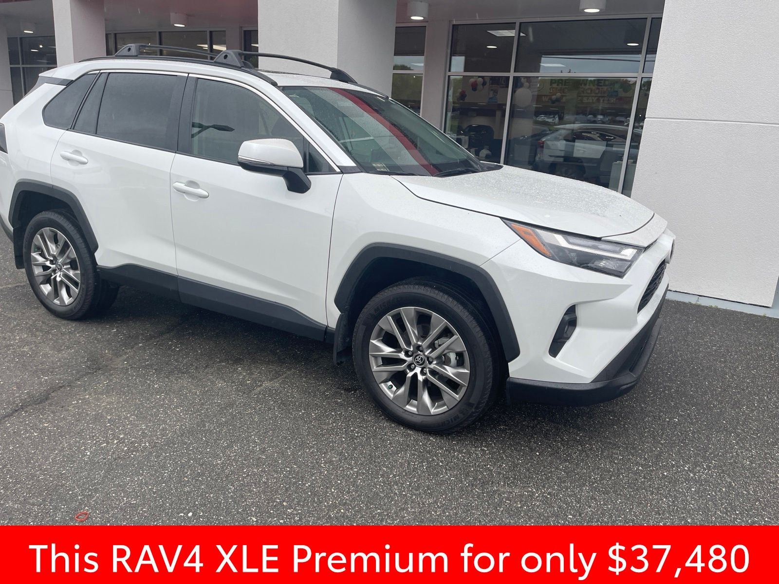 2025 Toyota RAV4 XLE Premium