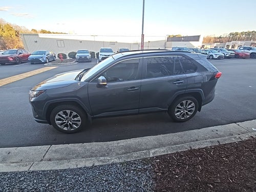 2022 Toyota RAV4 XLE Premium