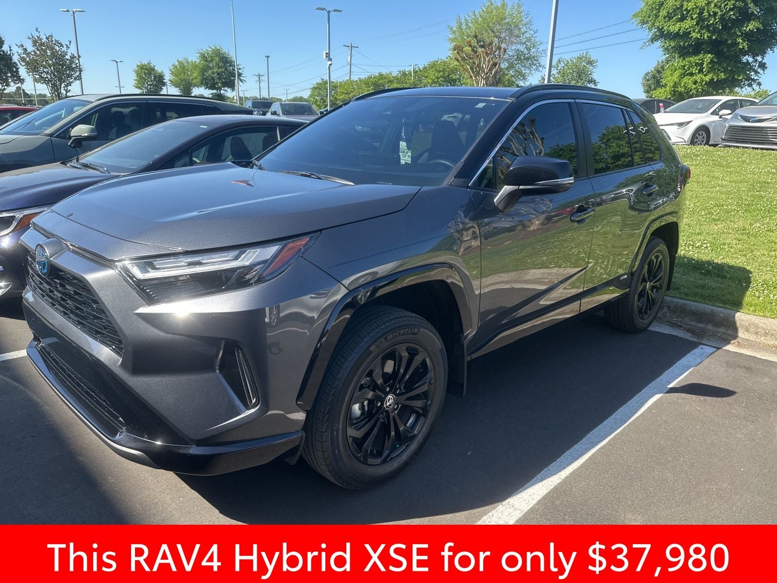 2024 Toyota RAV4 Hybrid XSE