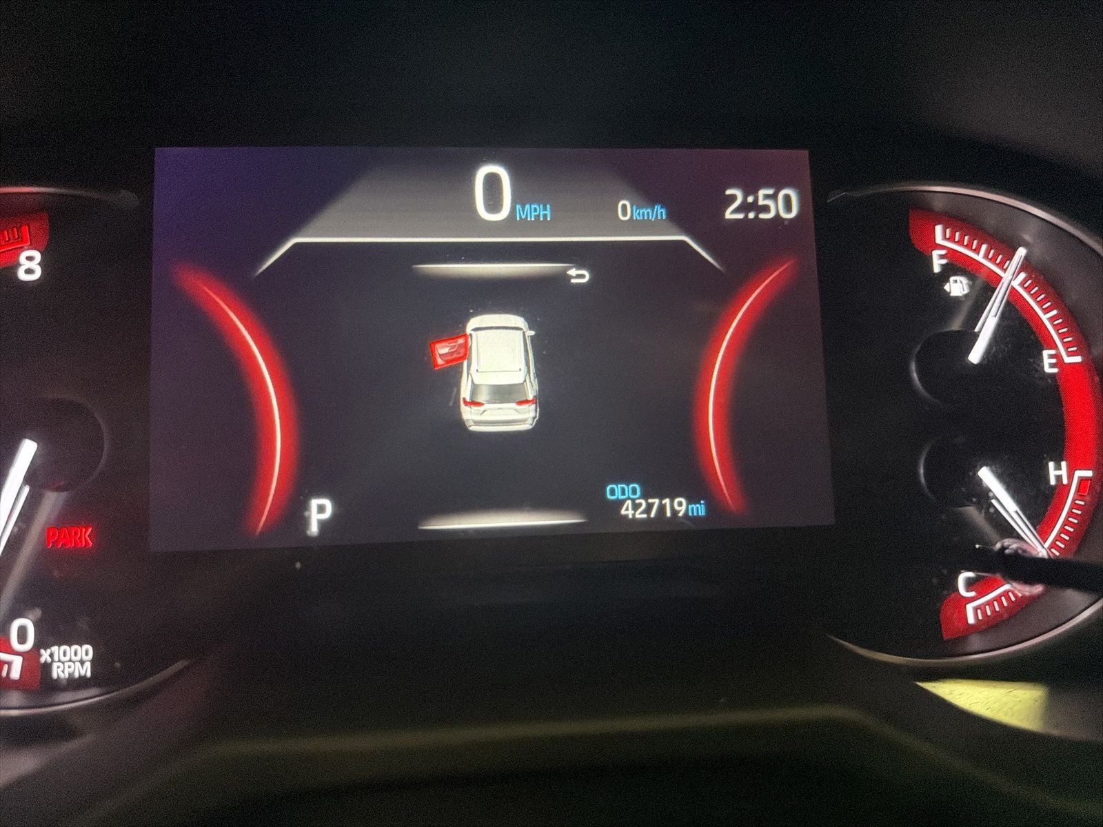 2023 Toyota RAV4 LE AWD's photo