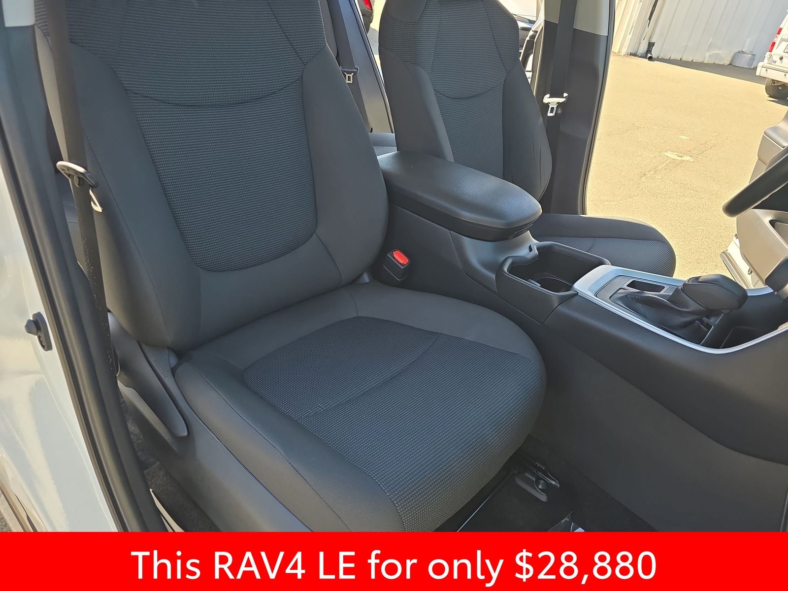 2025 Toyota RAV4 LE - Photo 16