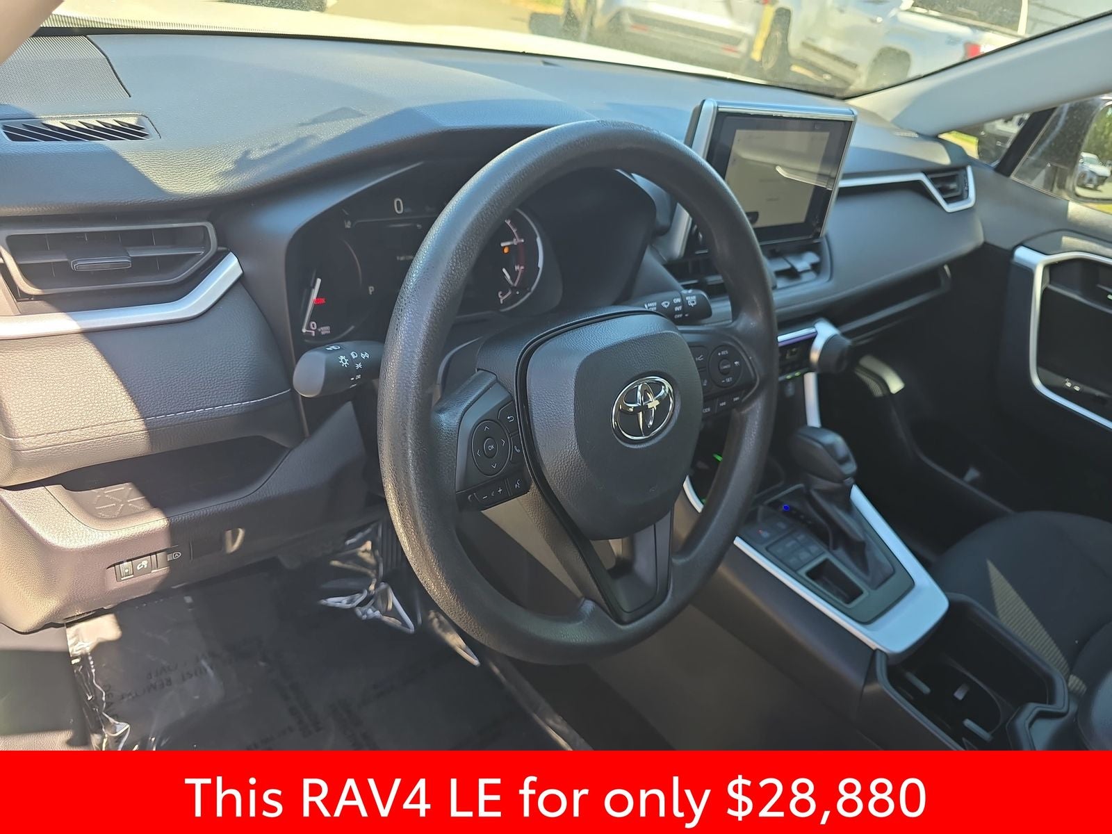 2025 Toyota RAV4 LE - Photo 21