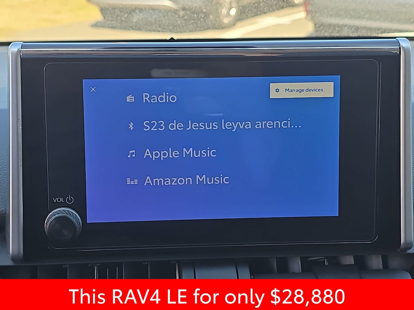 2025 Toyota RAV4 LE - Photo 27