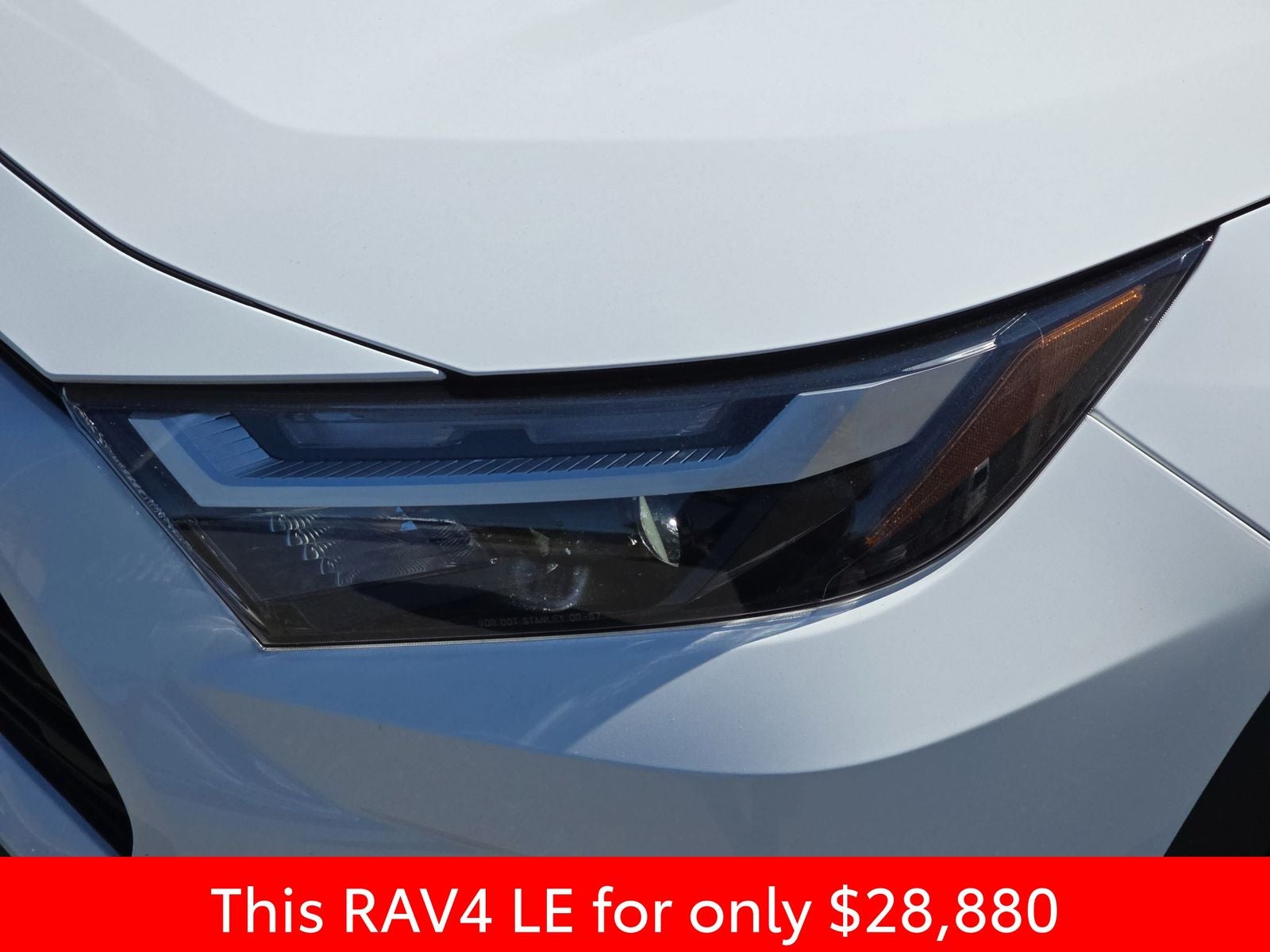 2025 Toyota RAV4 LE - Photo 37