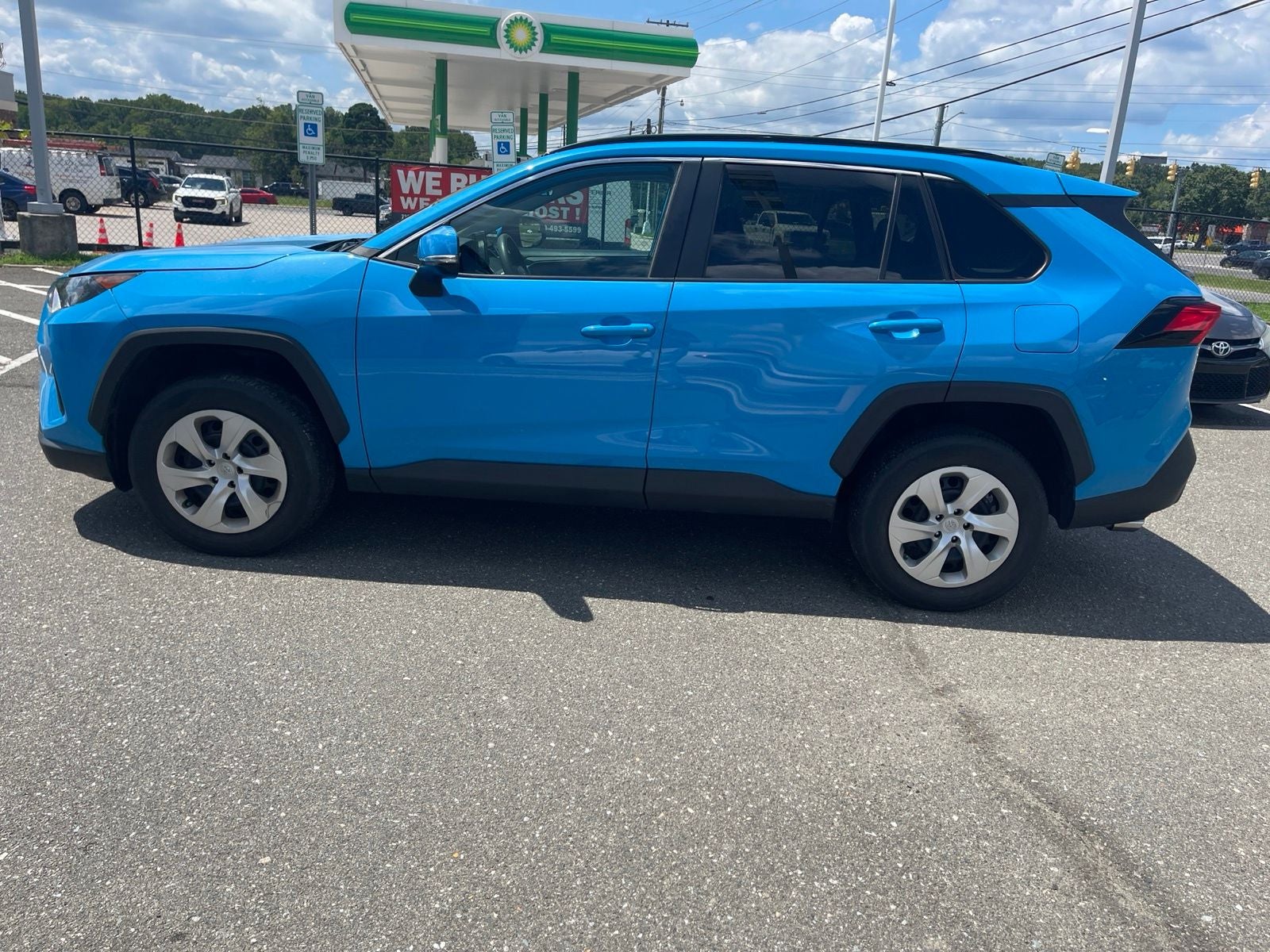 2021 Toyota RAV4 LE
