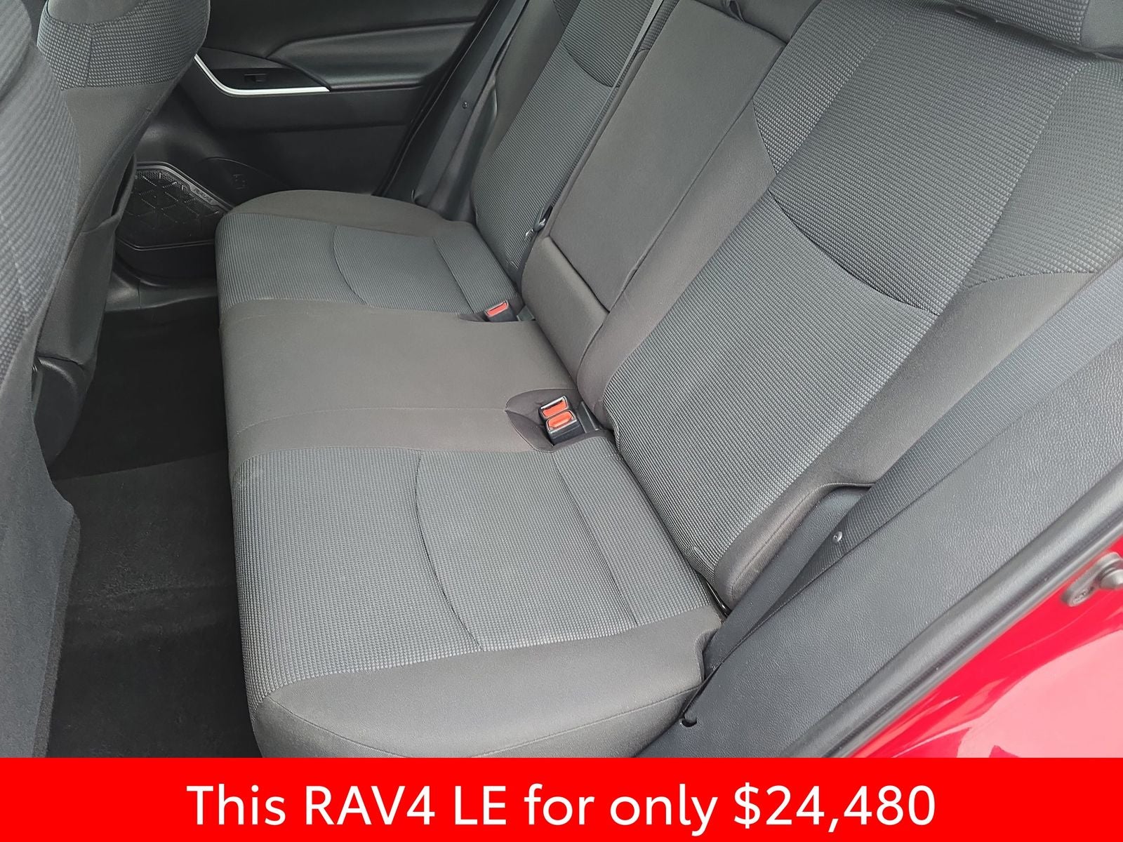 2022 Toyota RAV4 LE