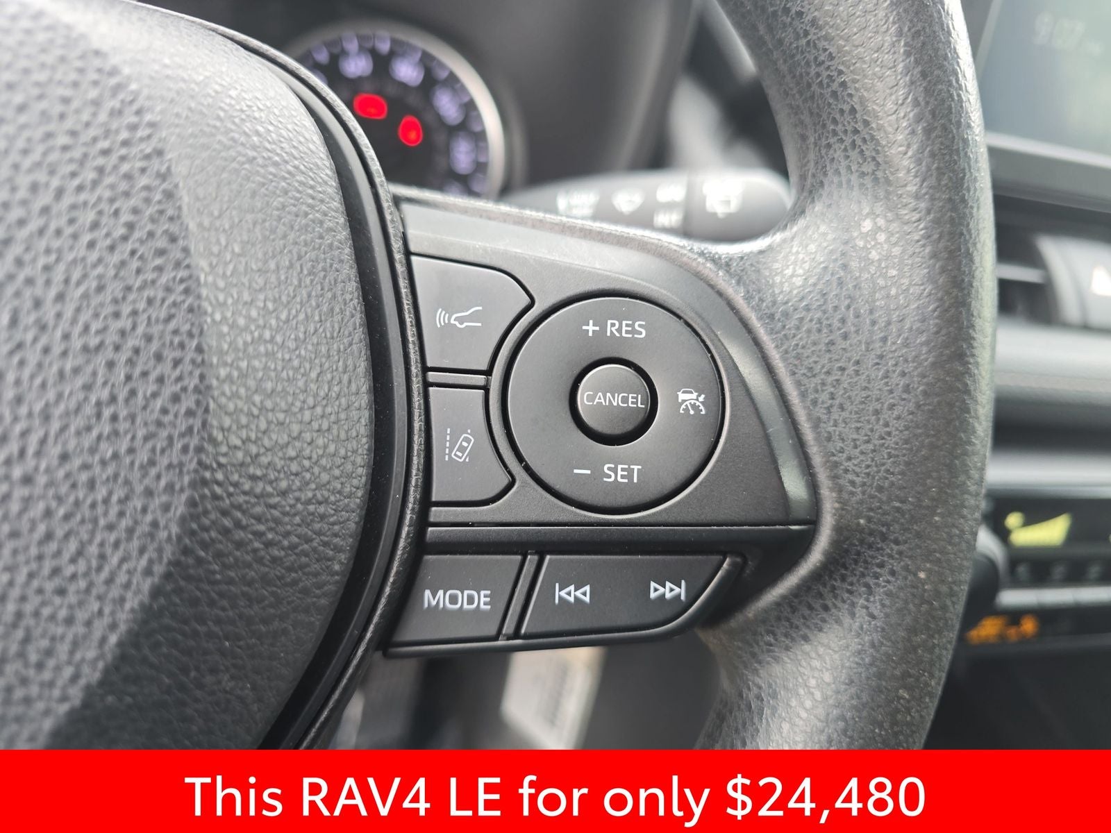 2022 Toyota RAV4 LE