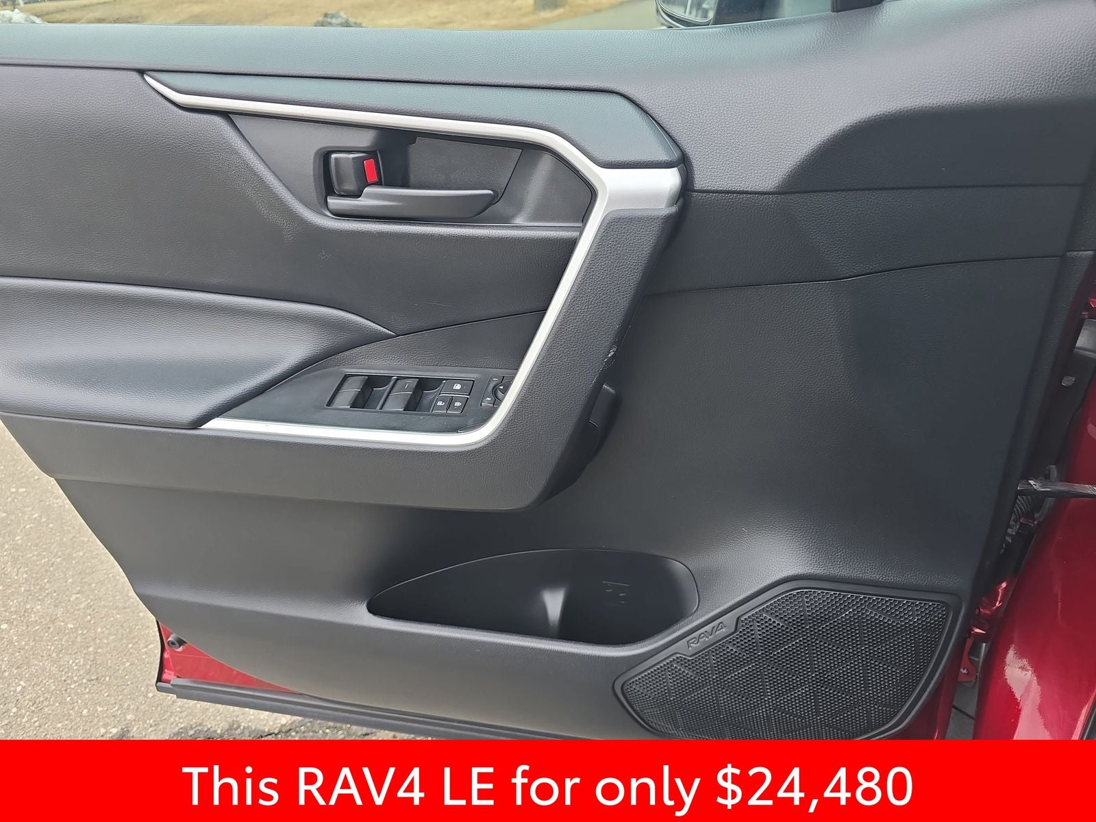 2022 Toyota RAV4 LE