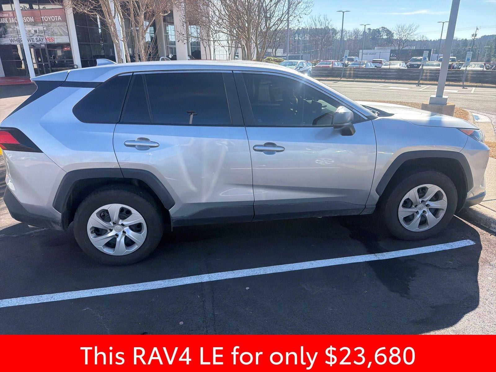 2022 Toyota RAV4 LE