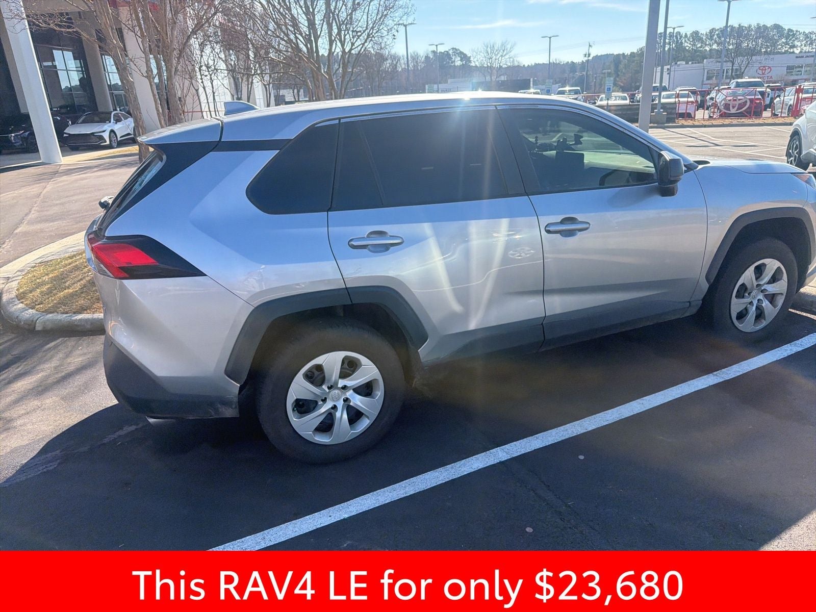 2022 Toyota RAV4 LE