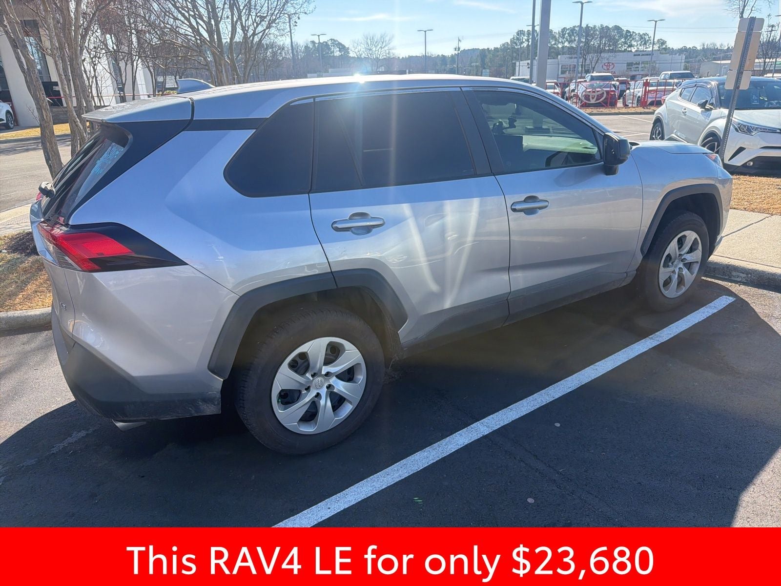 2022 Toyota RAV4 LE