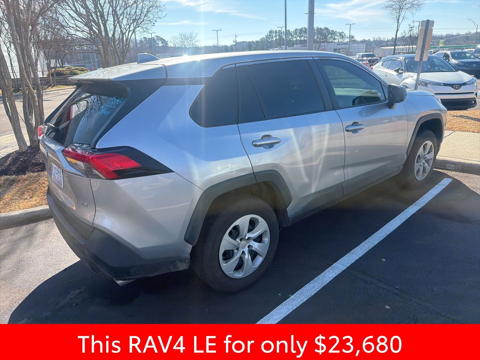 2022 Toyota RAV4 LE