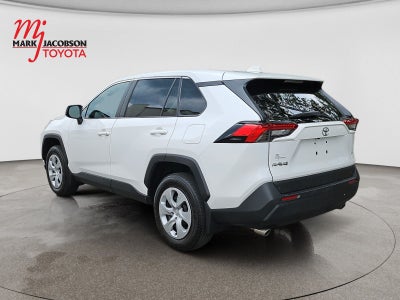 2025 Toyota RAV4 LE
