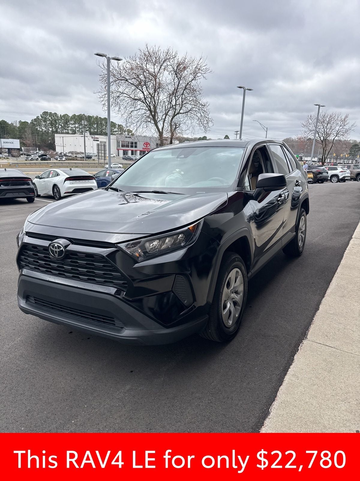 2022 Toyota RAV4 LE