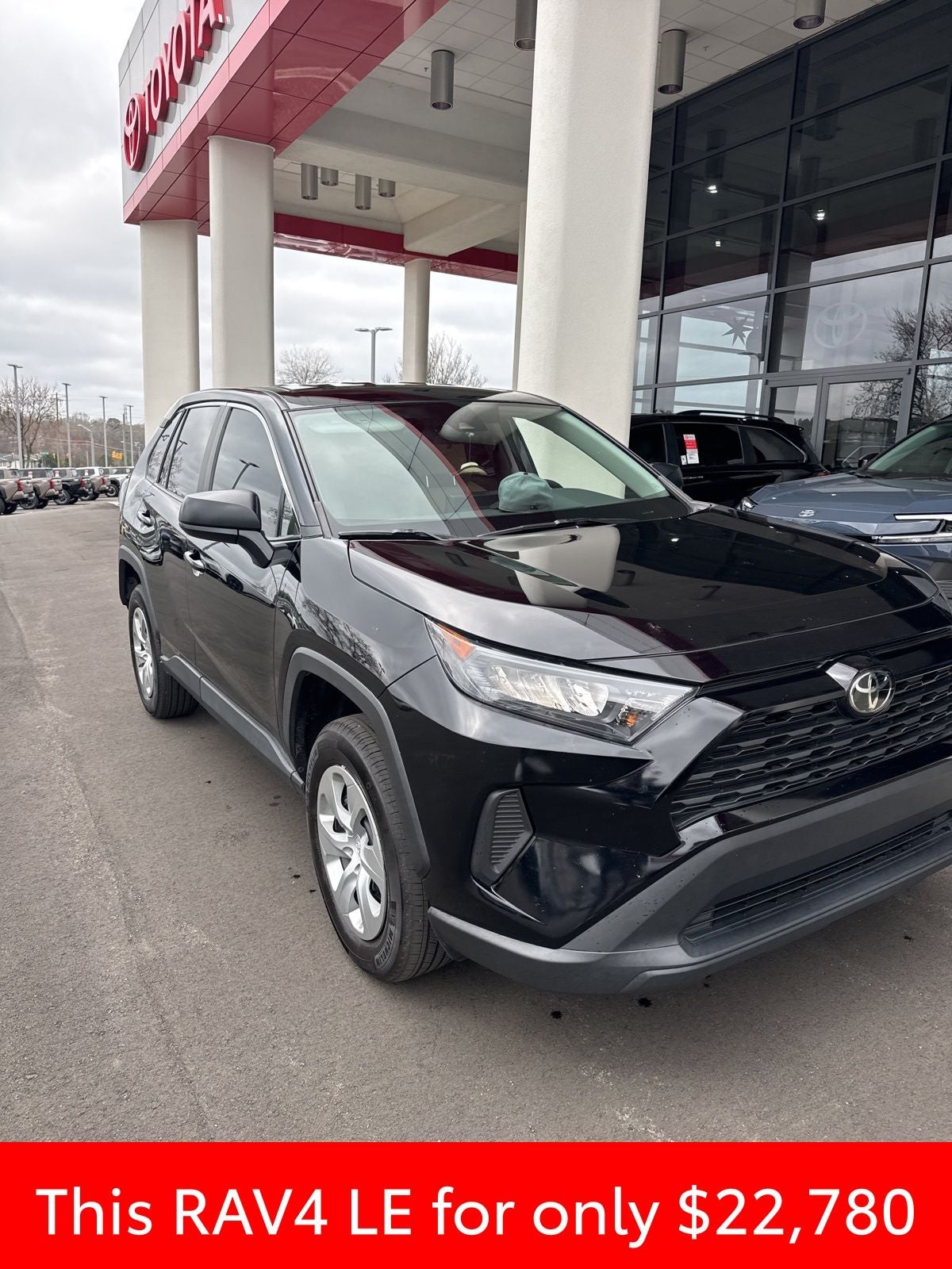 2022 Toyota RAV4 LE