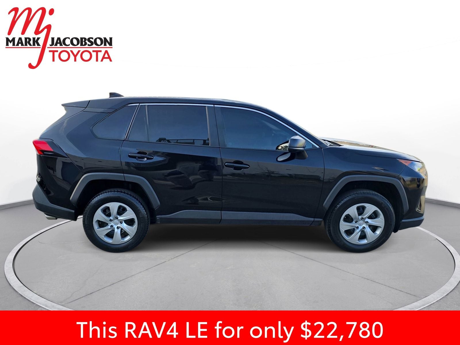 2022 Toyota RAV4 LE