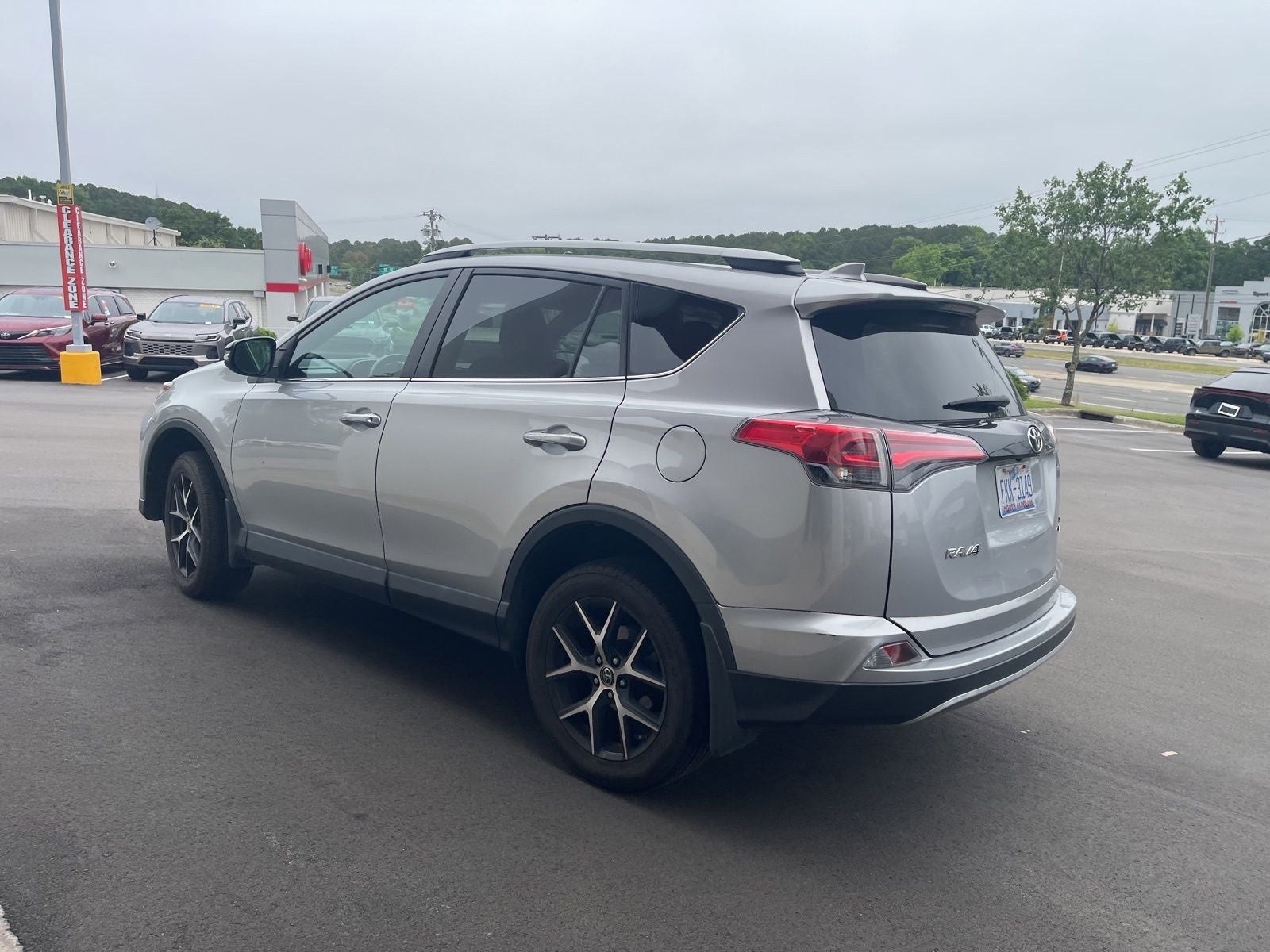 2017 Toyota RAV4 SE