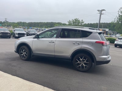2017 Toyota RAV4 SE