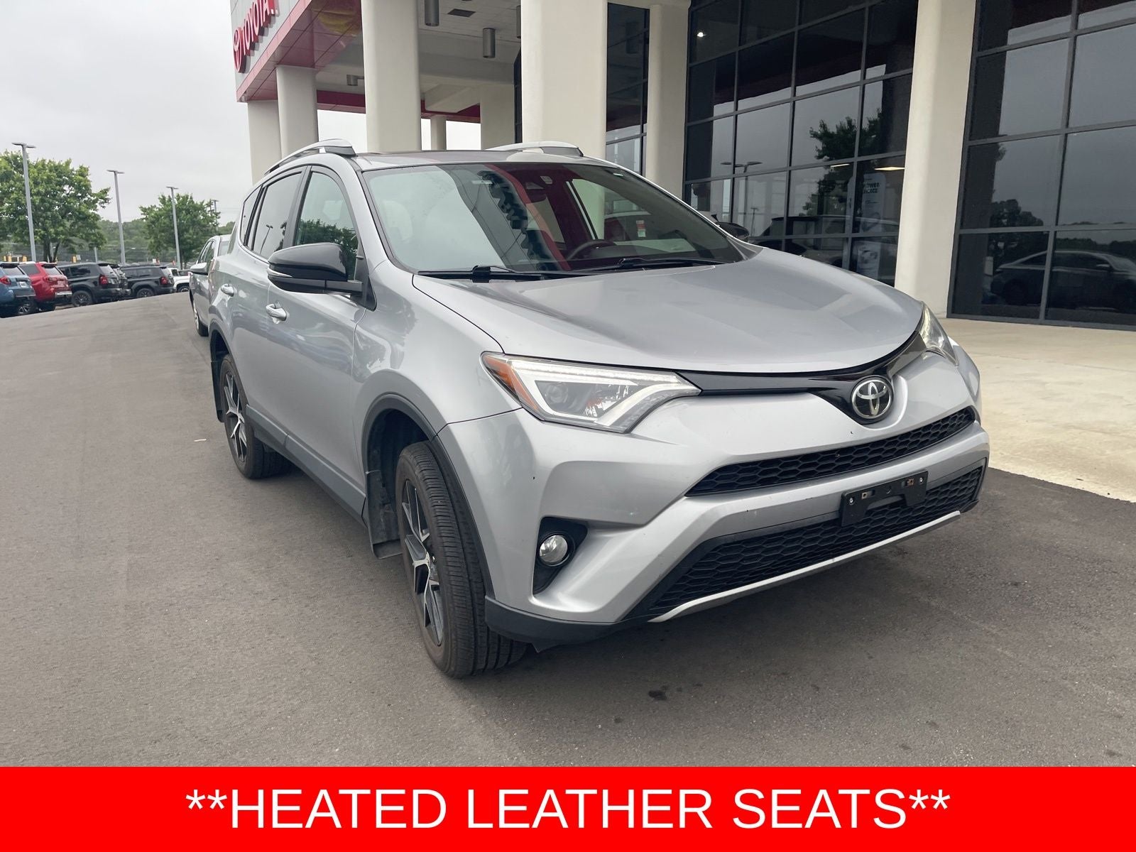 2017 Toyota RAV4 SE