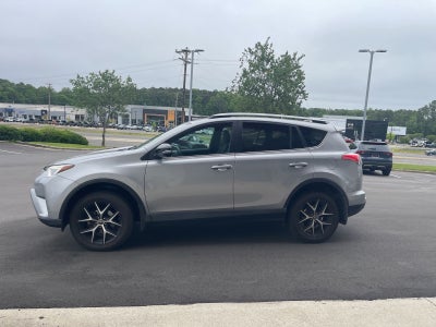 2017 Toyota RAV4 SE