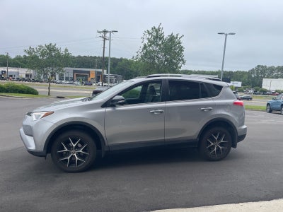 2017 Toyota RAV4 SE