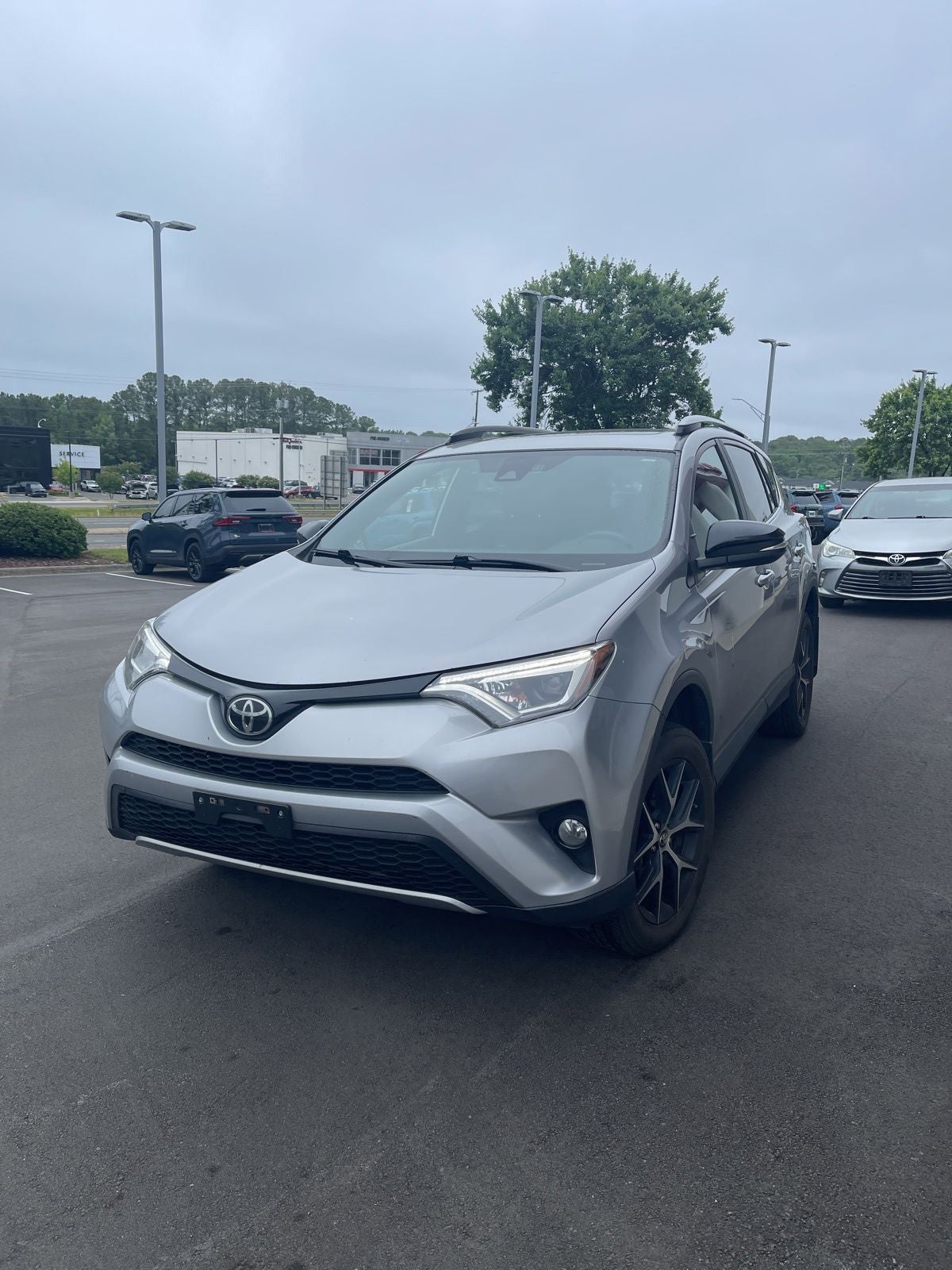 2017 Toyota RAV4 SE
